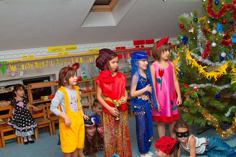 Фотоальбом: Новый год 2015, Частный детский сад (по методике Монтессори) Умнички - b3pox49rOAQ.jpg