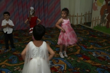 Фотоальбом: Танцы малыши, Детский центр Страна друзей - img14.jpg
