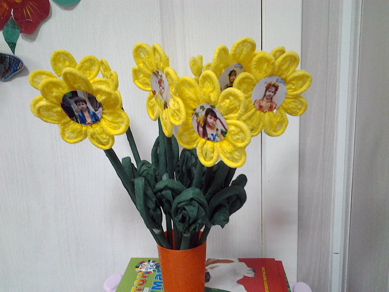 Фотоальбом: Цветочки для мам, Детский сад  Удача - 20141128_155626.jpg