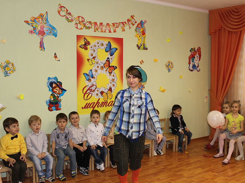 Фотоальбом: 8 марта, Частный детский сад Карапуз и К - IMG_4066.JPG